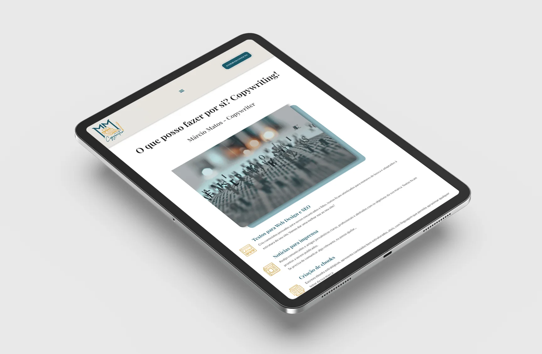 Visualização do website pessoal de Márcio Matos em tablet com layout adaptado